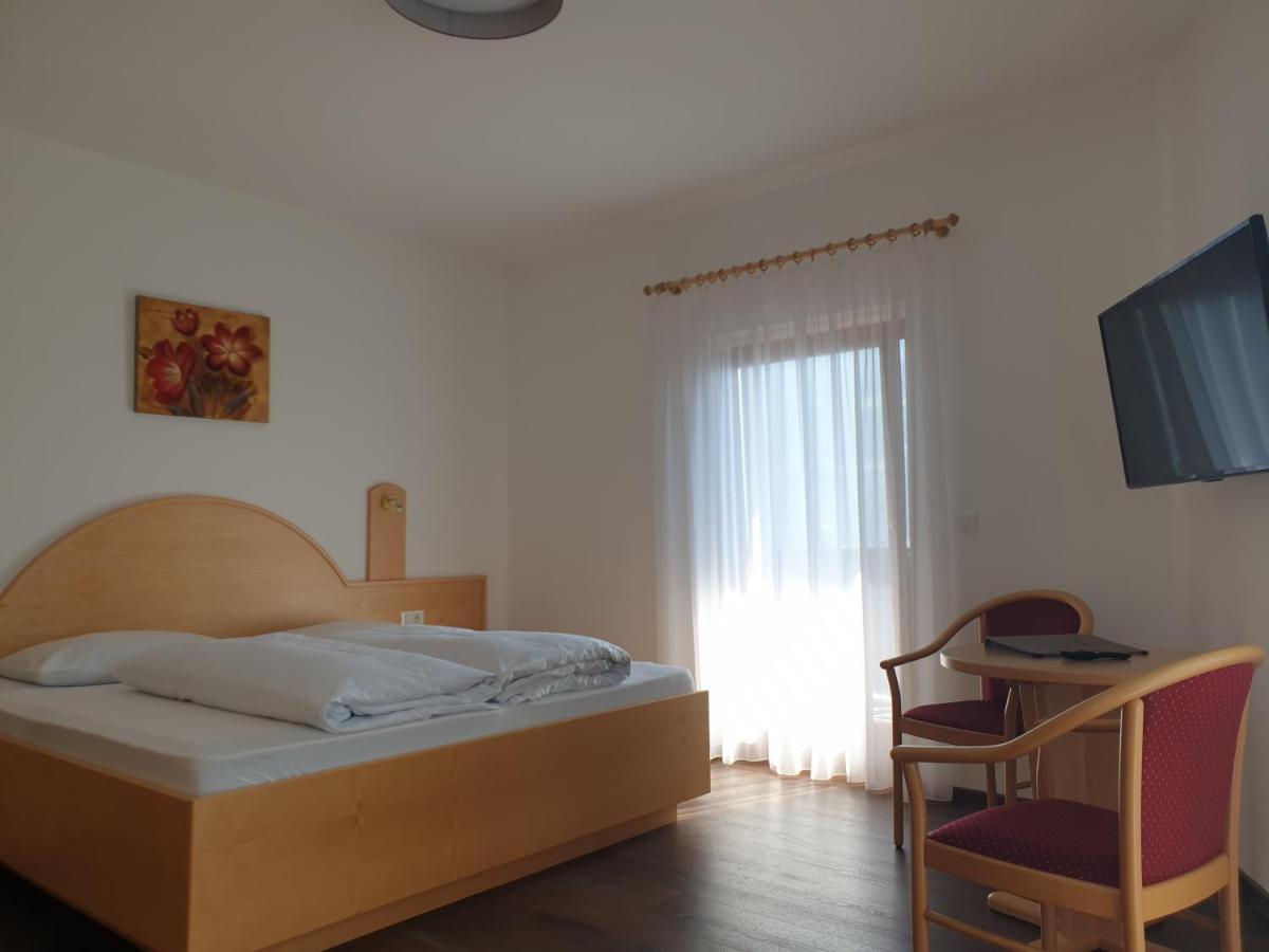 Hotel Garni Herz 티롤로 외부 사진