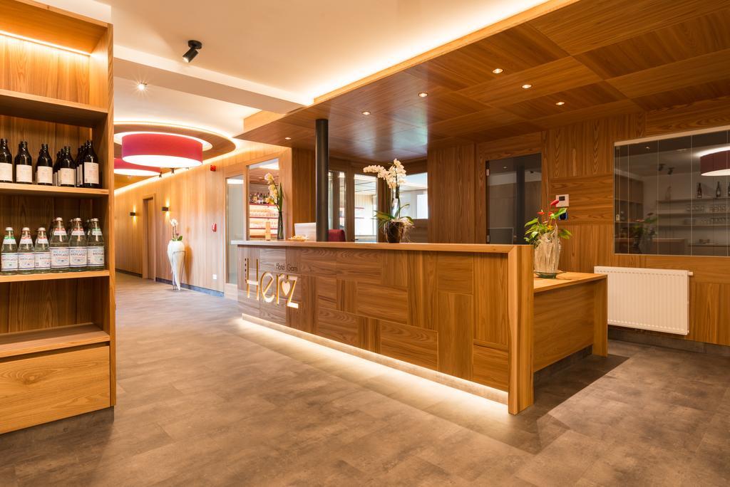Hotel Garni Herz 티롤로 외부 사진