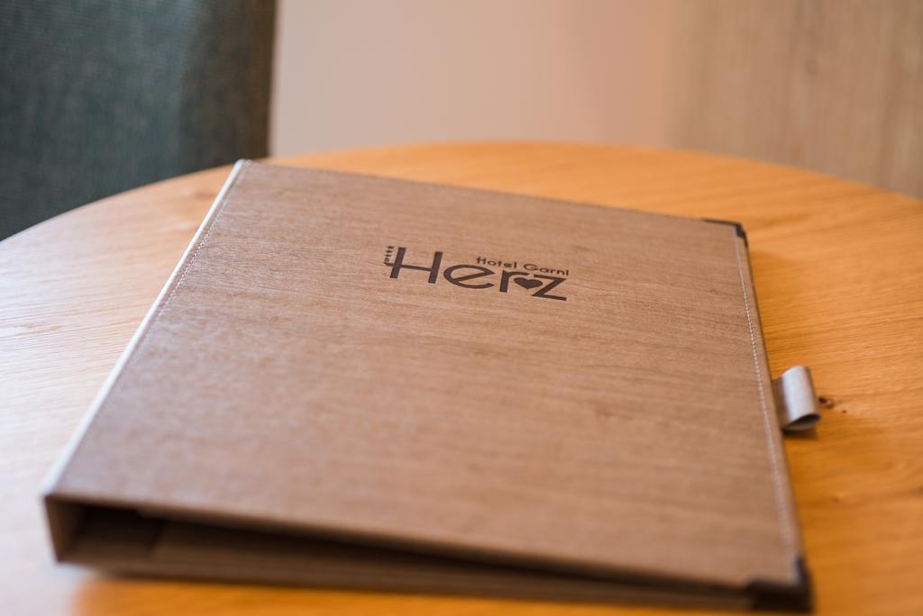 Hotel Garni Herz 티롤로 외부 사진